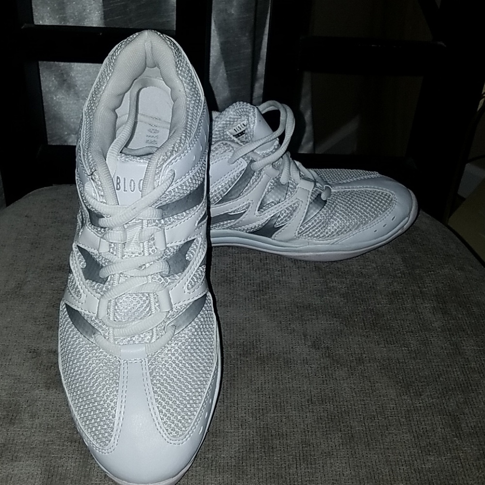 Bloch Lightening Dance Sneaker never worn